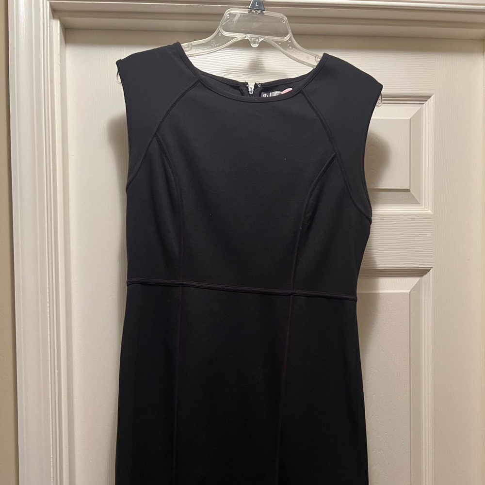 Jennifer Lopez classic black dress